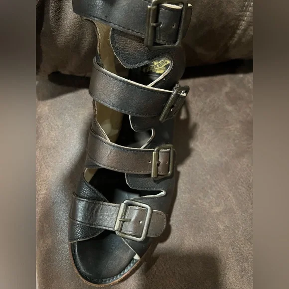 freebird The Quail “gladiator” style Cutout Block Heel Sandals - Picture 2 of 8